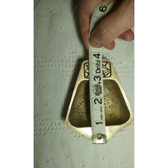 Vintage Dayagi Small Hammered Brass Ashtray  Signed Israel - Picture 2 of 7
